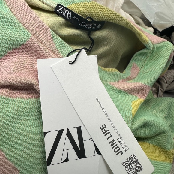 NWT ZARA RUFFLED JACQUARD TOP - Picture 3 of 14